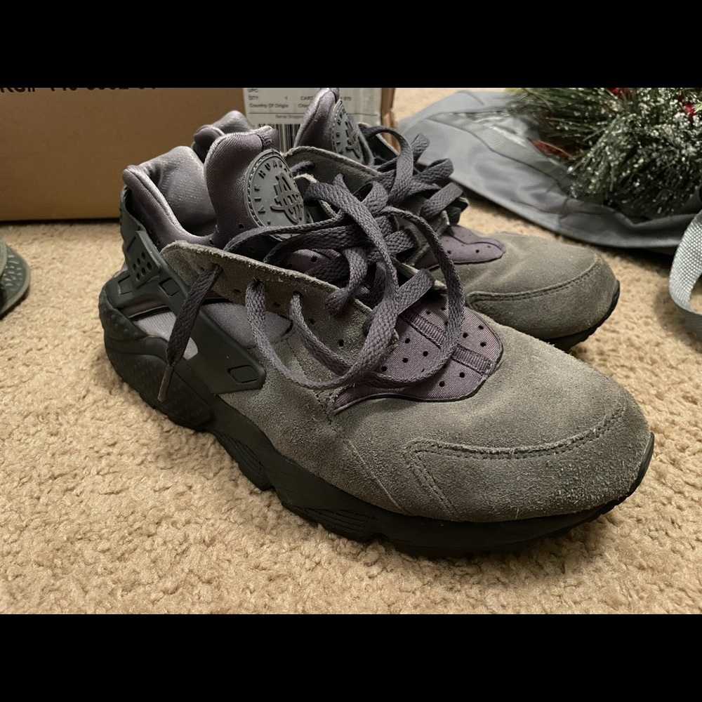 Nike Hurache - Charcoal Grey